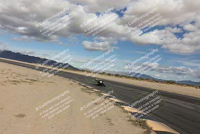 media/Nov-16-2025-Race Pace (Sun) [[8c5fa54630]]/Verified Riders/6-Turn 10 Inside (1145am)/